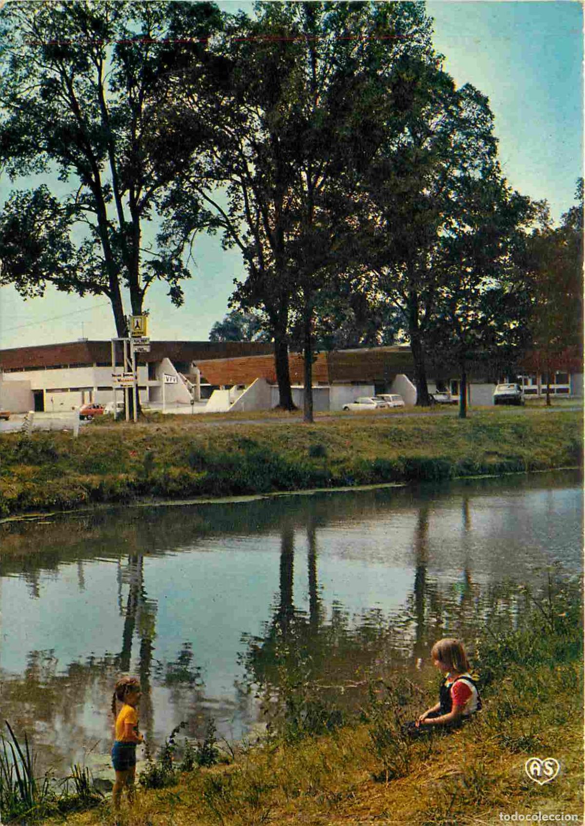 Cartes Postales: Francia - 17 - Marans - Village Familial de Vacances Le Domaine de la Marquise - Enfants - CPM - Voi