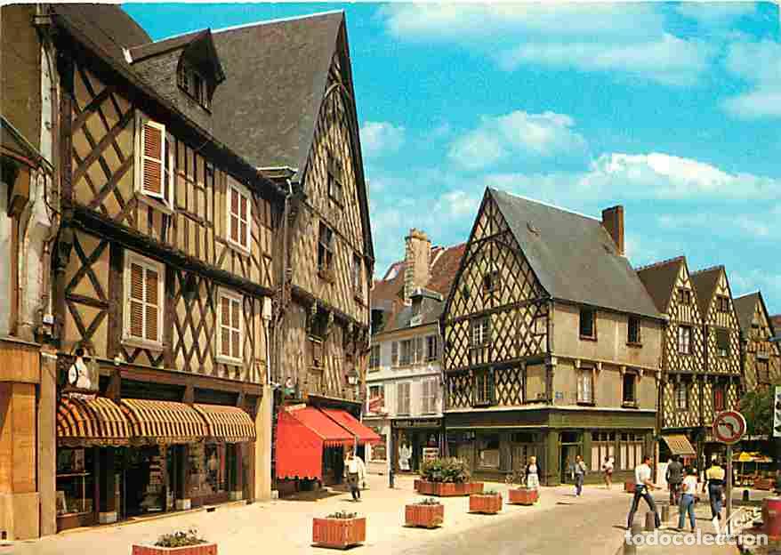 Cartes Postales: Francia - 18 - Bourges - Quartier de la cath&eacute;drale : Vieilles maisons , place Gordaine - Carte Neuve