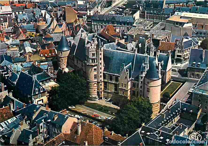 Cartes Postales: Francia - 18 - Bourges - Le Palais Jacques Coeur - Vue a&eacute;rienne - Carte Neuve - CPM - Voir Scans Rec