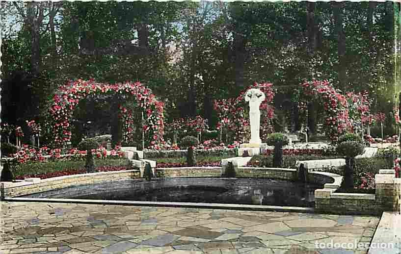Cartes Postales: Francia - 18 - Bourges - Le Jardin d&eacute;s Pr&eacute;s Fichaux - La Fontaine du Dieu Pan - Fleurs - CPM - Voir