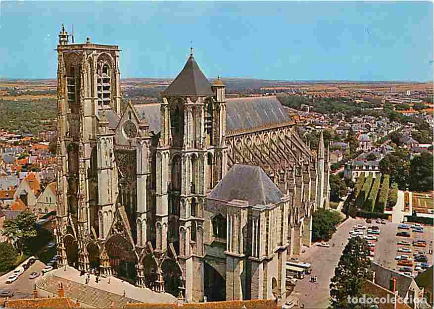 Cartoline: Francia - 18 - Bourges - La Cath&eacute;drale Saint Etienne - Vue a&eacute;rienne - Carte Neuve - CPM - Voir Scans