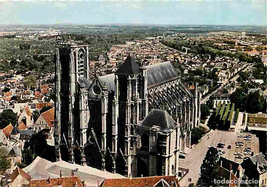 Cartoline: Francia - 18 - Bourges - La Cath&eacute;drale Saint Etienne - Vue a&eacute;rienne - Carte Neuve - CPM - Voir Scans