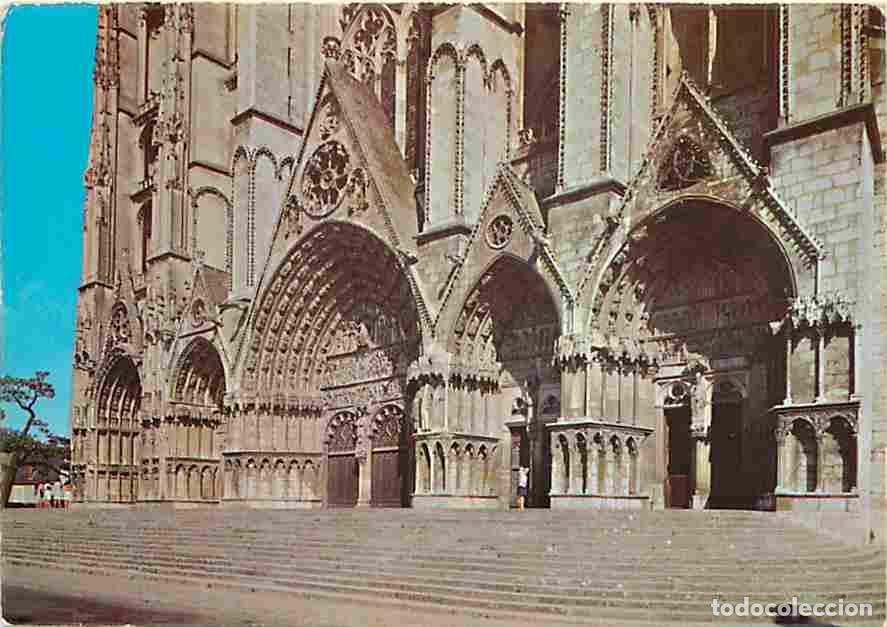 Cartoline: Francia - 18 - Bourges - La Cath&eacute;drale Saint Etienne - Les cinq portails - Carte Neuve - CPM - Voir