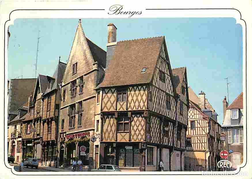 Cartoline: Francia - 18 - Bourges - Rue Pellevoysin - Vieilles Maisons &agrave; pans de bois - Automobiles - CPM - Voi
