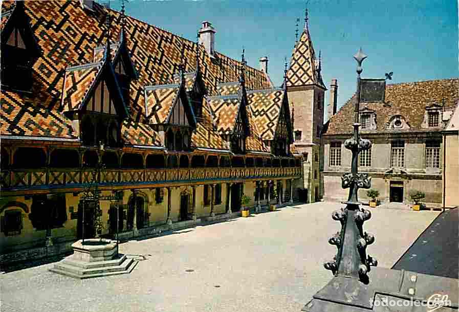 Postales: Francia - 21 - Beaune - L'Hotel Dieu - La cour d'honneur - Le puits - La Tour - Carte Neuve - CPM -