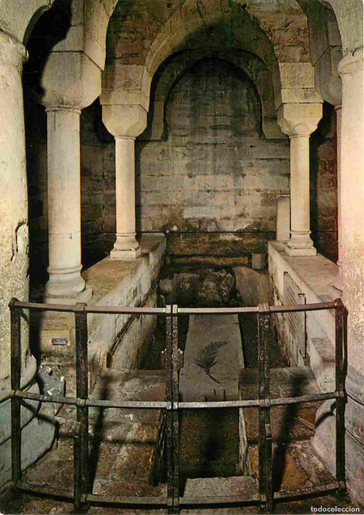 Postales: Francia - 21 - Dijon - int&eacute;rieur de la Cath&eacute;drale Saint B&eacute;nigne - Tombeau de Saint-B&eacute;nigne dans la c