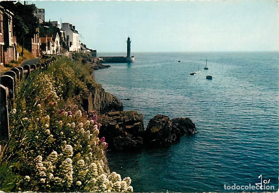 Postales: Francia - 22 - Saint Brieuc - La corniche, le phare sous la Tour de Cesson - CPM - Voir Scans Recto-