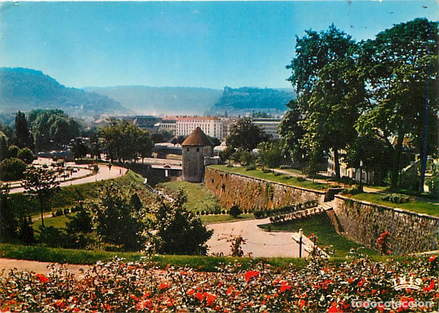 Postales: Francia - 25 - Besan&ccedil;on - Vue sur les remparts et la Tour de la Pelotte - Fleurs - CPM - Voir Scans