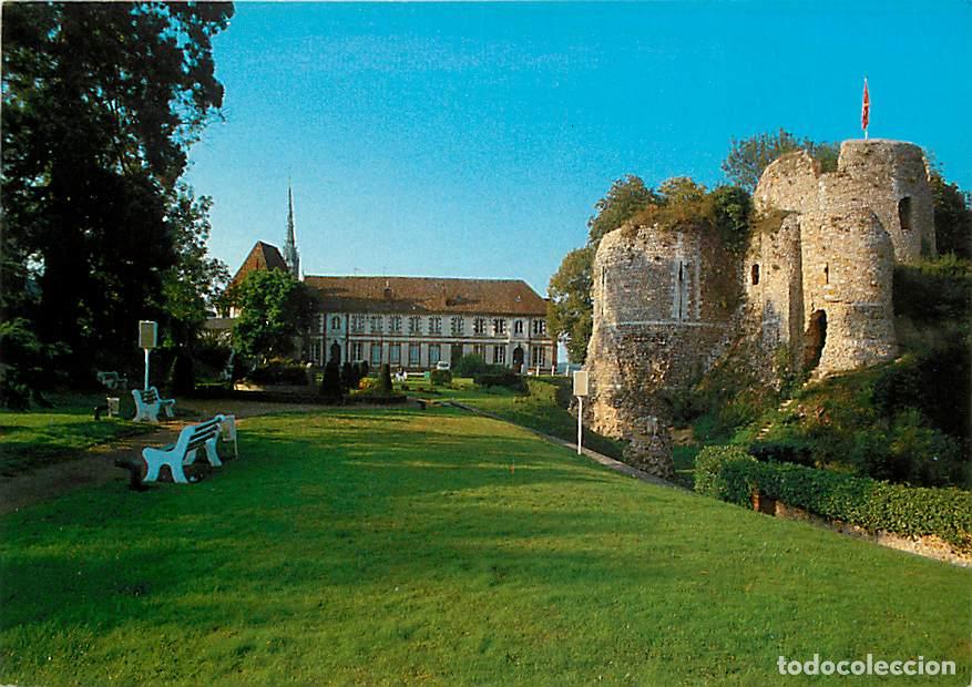 Cartes Postales: Francia - 27 - Conches en Ouche - Le Donjon (Xll&egrave; s.) - L'H&ocirc;tel de Ville et son jardin public - Viei