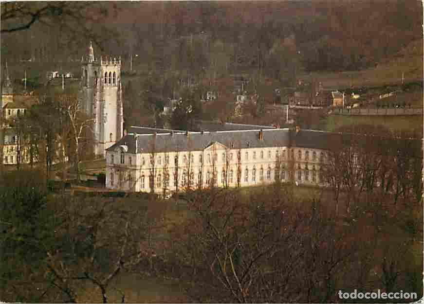 Postales: Francia - 27 - Le Bec Hellouin - Abbaye Notre-Dame du Bec-Hellouin - Tour St-Nicolas (XVe) et le vil