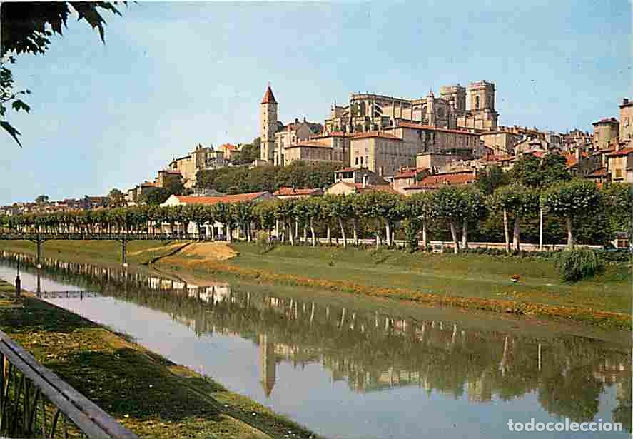 Postales: Francia - 32 - Auch - Les bords du Gers. La Cath&eacute;drale Sainte Marie et la Tour d'Armagnac - CPM - Vo