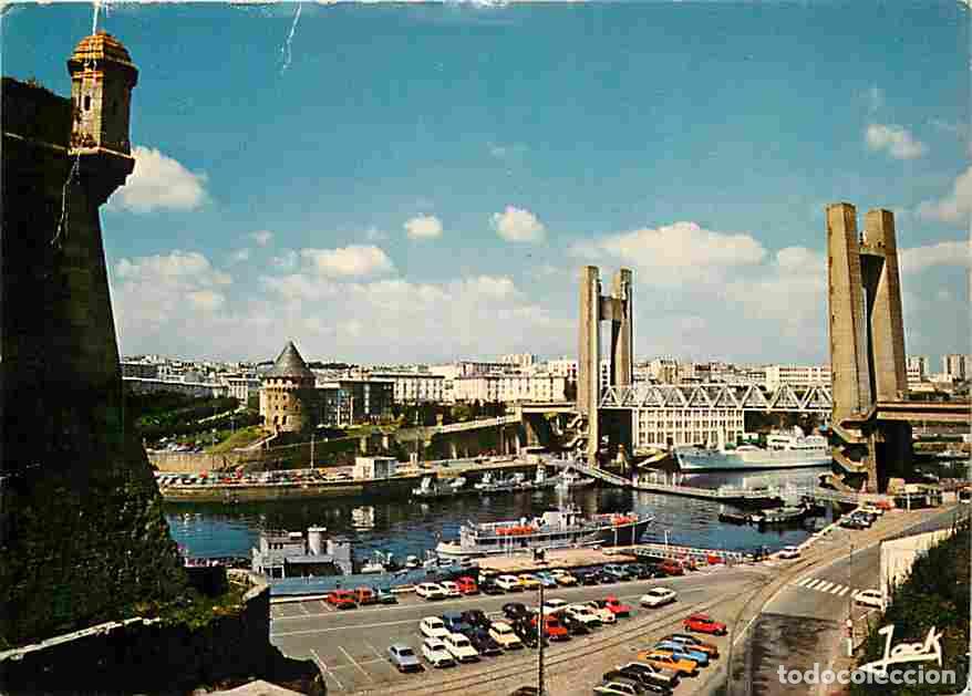 Postales: Francia - 29 - Brest - La Tour Tanguy - Le Pont de Recouvrance - Bateaux - Automobiles - Voir Scans