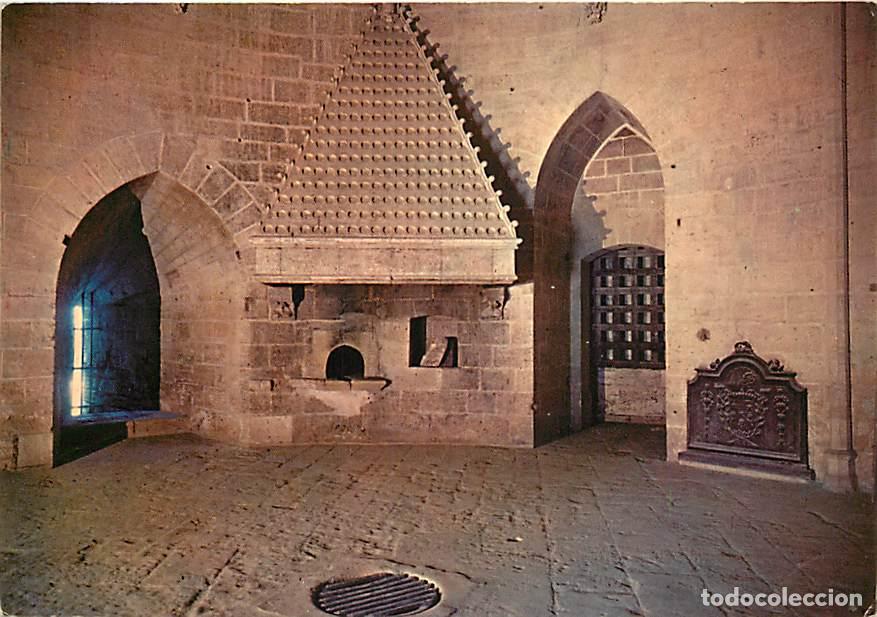 Postales: Francia - 30 - Aigues Mortes - Int&eacute;rieur de la Tour de Constance - La Salle des Gardes - CPM - Voir