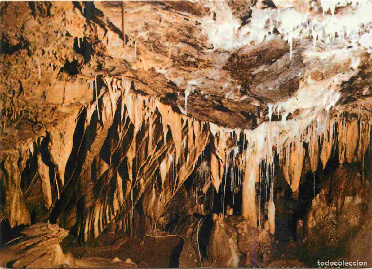 Postkarten: Francia - 34 - Corniou - Grotte de la Dev&egrave;ze - Les Draperies - Le palais de la fileuse de verre - Sp