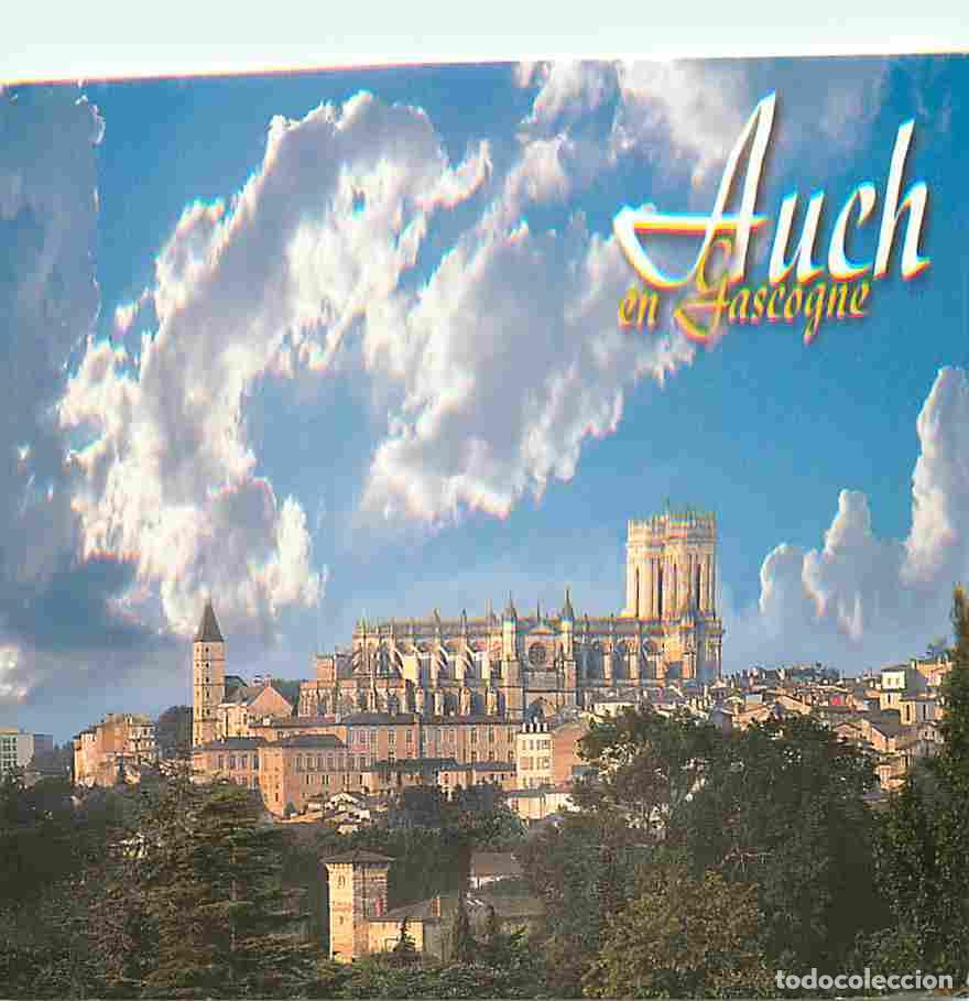 Postales: Francia - 32 - Auch - Perspective sur le site de la cath&eacute;drale, la tour d'Armagnac et la vieille vil