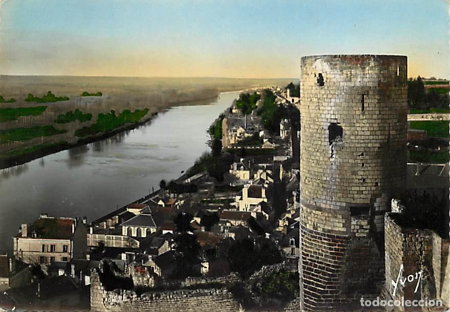 Postales: Francia - 37 - Chinon - Le Ch&acirc;teau - Tour du Moulin et vall&eacute;e de la Vienne - CPM - Voir Scans Recto-