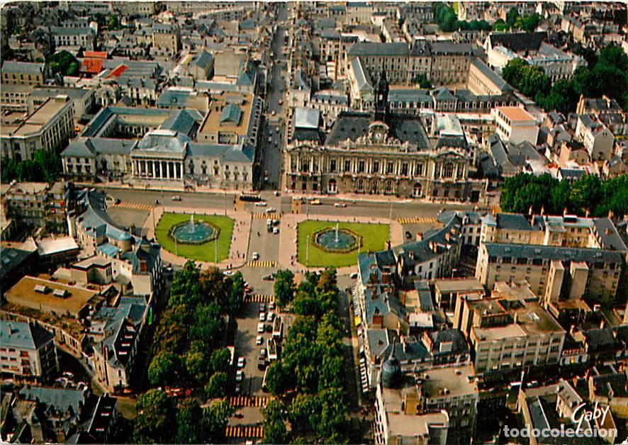 Postales: Francia - 37 - Tours - Place du Palais - L'Avenue de Grammont - L'H&ocirc;tel de Ville et la Rue Nationale