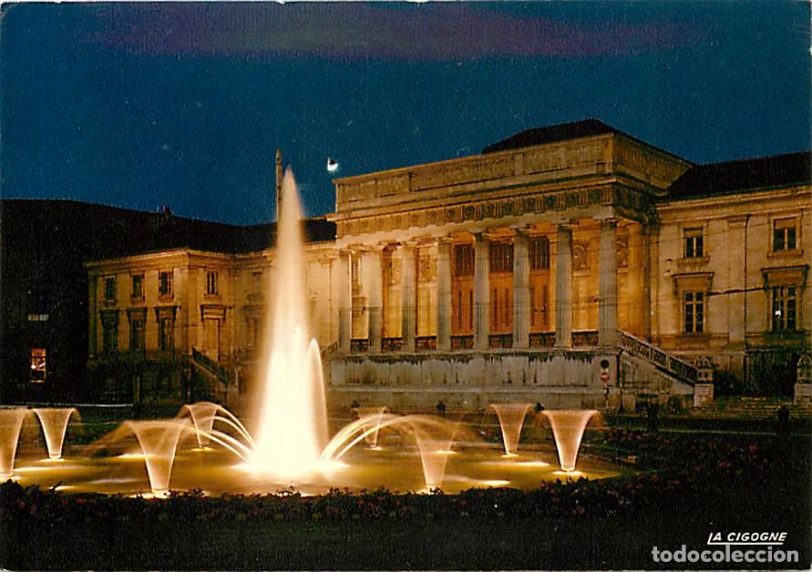 Postales: Francia - 37 - Tours - Le Palais de Justice illumin&eacute; - Vue de Nuit - Jets d'eau - CPM - Voir Scans R