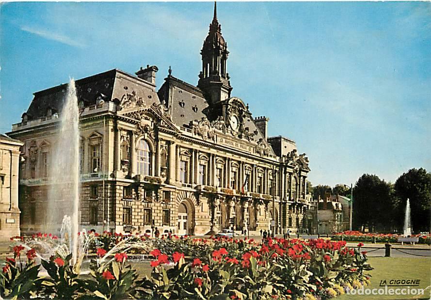 Postales: Francia - 37 - Tours - L'Hotel de Ville - Fleurs - CPM - Voir Scans Recto-Verso