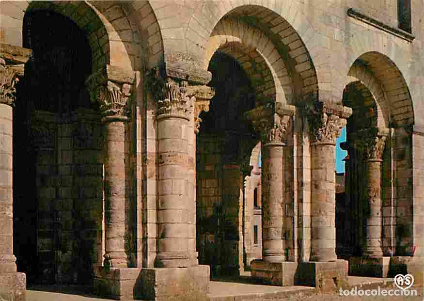 Postales: Francia - 45 - Saint Benoit sur Loire - La Basilique - La Tour Porche - Colonnes et Chapiteaux de la
