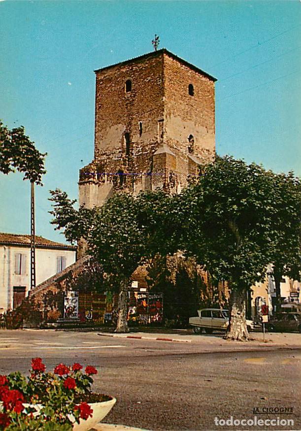 Postales: Francia - 47 - Sainte Livrade sur Lot - La Tour du Roy (XlIe s.) - Automobiles - Fleurs - Carte Neuv