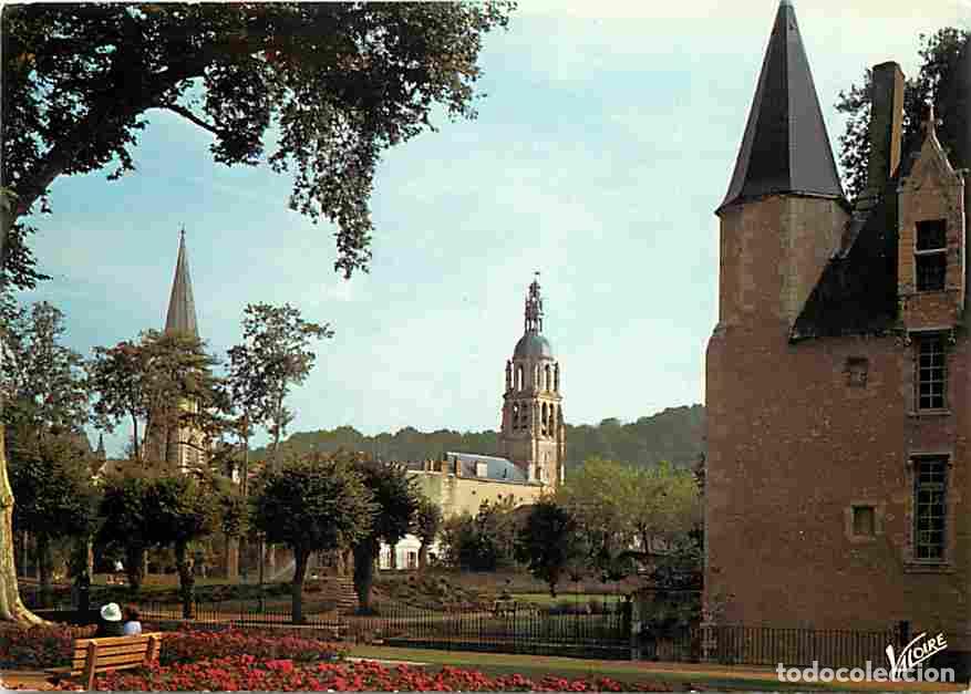 Postales: Francia - 41 - Vendome - L'h&ocirc;tel de Saillant la tour Saint-Martin et le clocher de l'&eacute;glise de la Tr