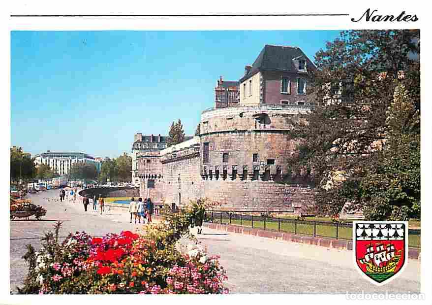 Postales: Francia - 44 - Nantes - Tours et Foss&eacute; du Ch&acirc;teau des Ducs de Bretagne - Cours John Kennedy - Blason