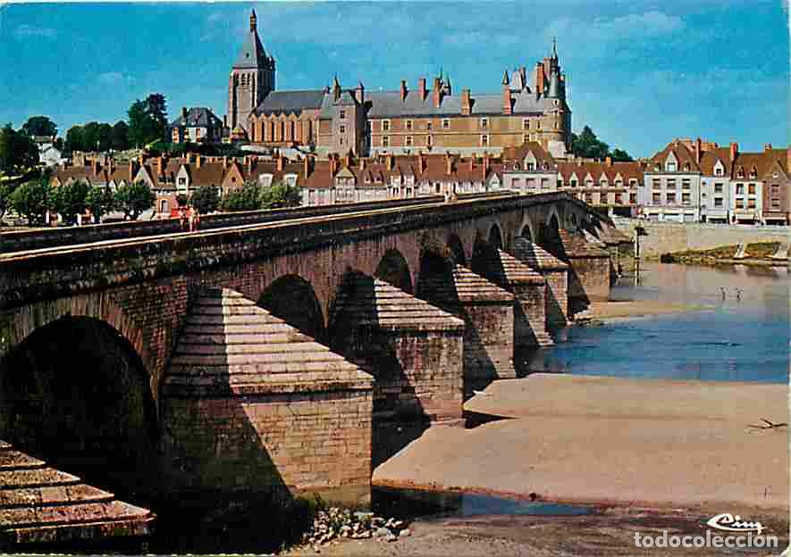 Cartoline: Francia - 45 - Gien - Le Ch&acirc;teau - Le Pont sur la Loire - CPM - Voir Scans Recto-Verso