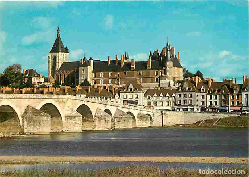Cartoline: Francia - 45 - Gien - Le Ch&acirc;teau - Le Pont sur la Loire - CPM - Voir Scans Recto-Verso