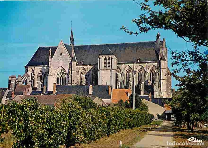 Postales: Francia - 45 - Cl&eacute;ry Saint Andr&eacute; - La basilique Notre-Dame de Cl&eacute;ry - Au milieu la tour carr&eacute;e - Car