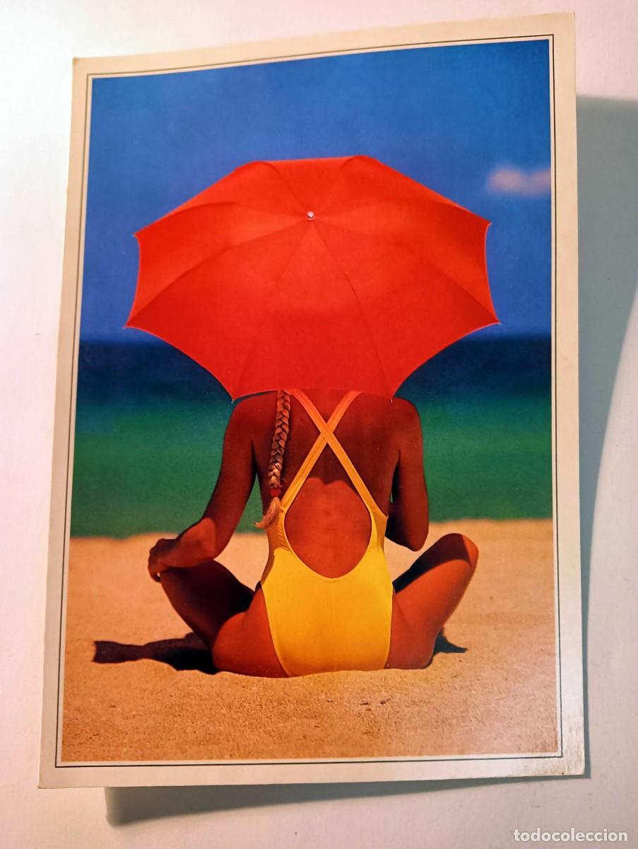 Postales: Postal Vintage &rdquo;Playa y Sombrilla Roja&rdquo; &ndash; Star Postcards (1989)