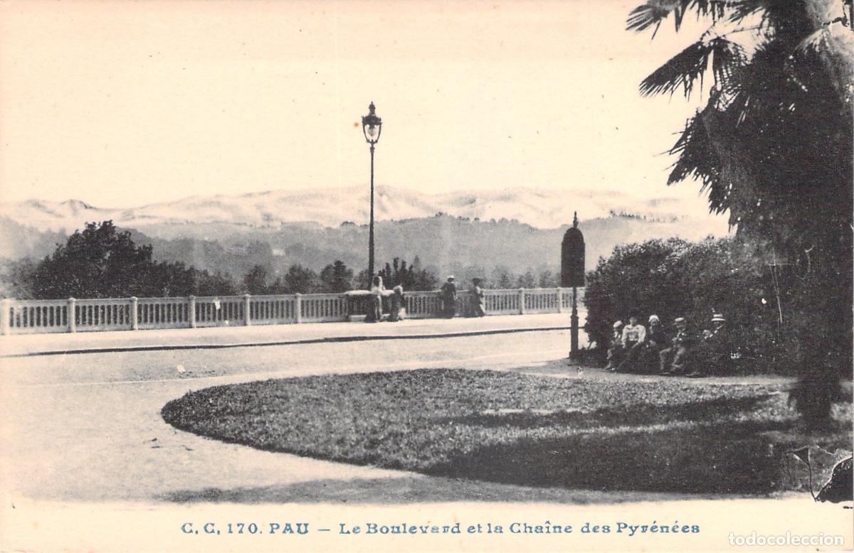 Postales: Postal Pau Francia: El Boulevard y la Cadena de los Pirineos, Carrache Ed.
