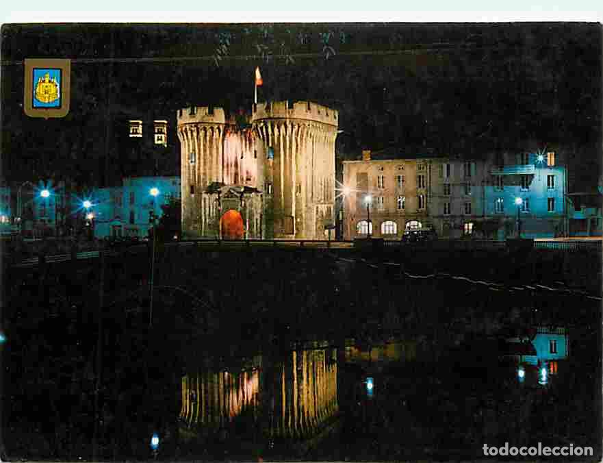 Postales: Francia - 55 - Verdun - La Porte Chauss&eacute;e - Vue de Nuit - Au fond les tours de la Cath&eacute;drale - CPM -