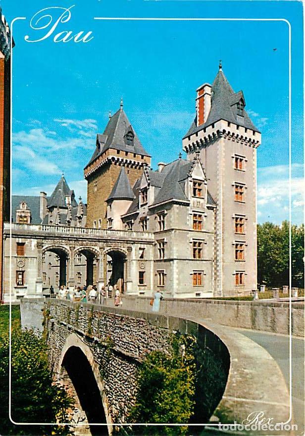 Postales: Francia - 64 - Pau - Le Ch&acirc;teau - Fa&ccedil;ade est a droite la tour Napol&eacute;on III un peu plus loin la t