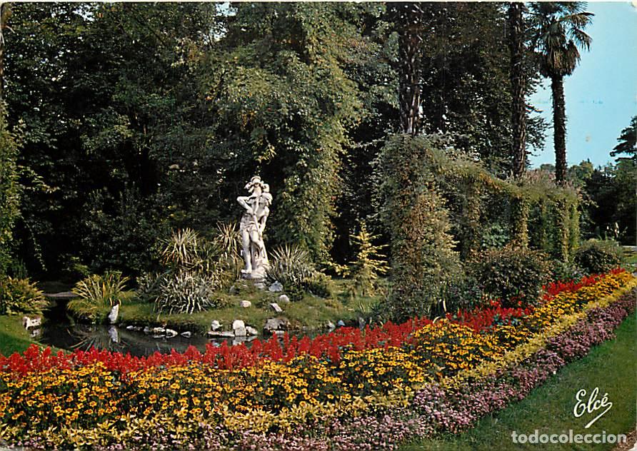 Cartoline: Francia - 65 - Tarbes - Le Jardin Massey. L'All&eacute;e des Palmiers et ses beaux Massifs - Fleurs - Sculp