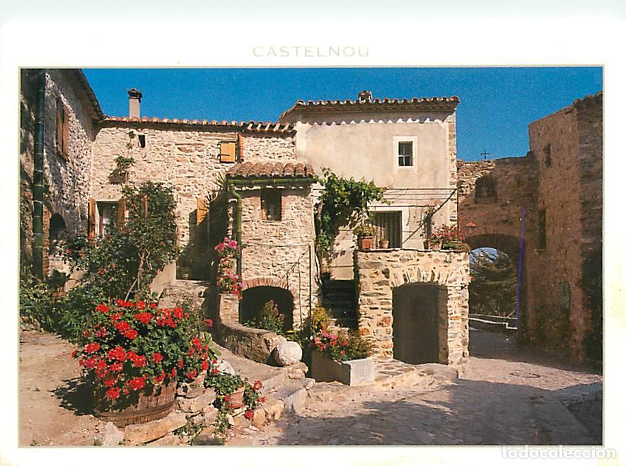 Cartoline: Francia - 66 - Castelnou - Typiques maisons du village m&eacute;di&eacute;val fortifi&eacute; - Fleurs - CPM - Voir Scans