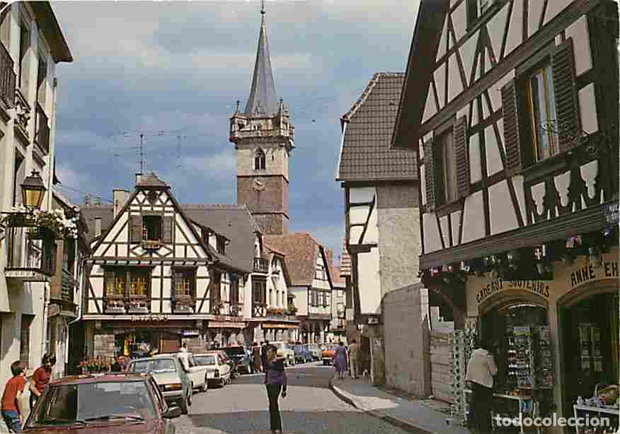 Postales: Francia - 67 - Obernai - Vieilles maisons &agrave; colombages et Tour de la Chapelle - Automobiles - Commer