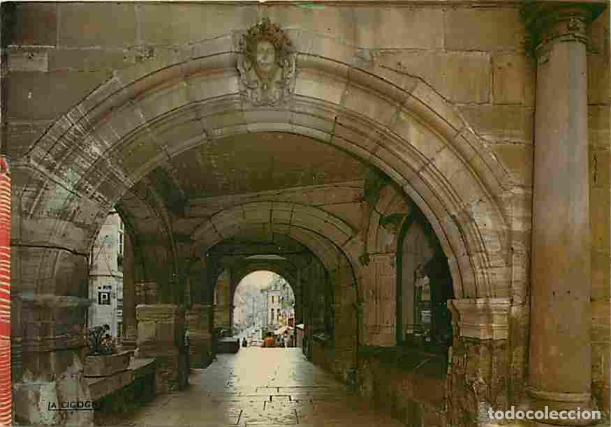 Postales: Francia - 70 - Luxeuil les Bains - La Maison Fran&ccedil;ois 1er et les Arcades - CPM - Voir Scans Recto-Ve