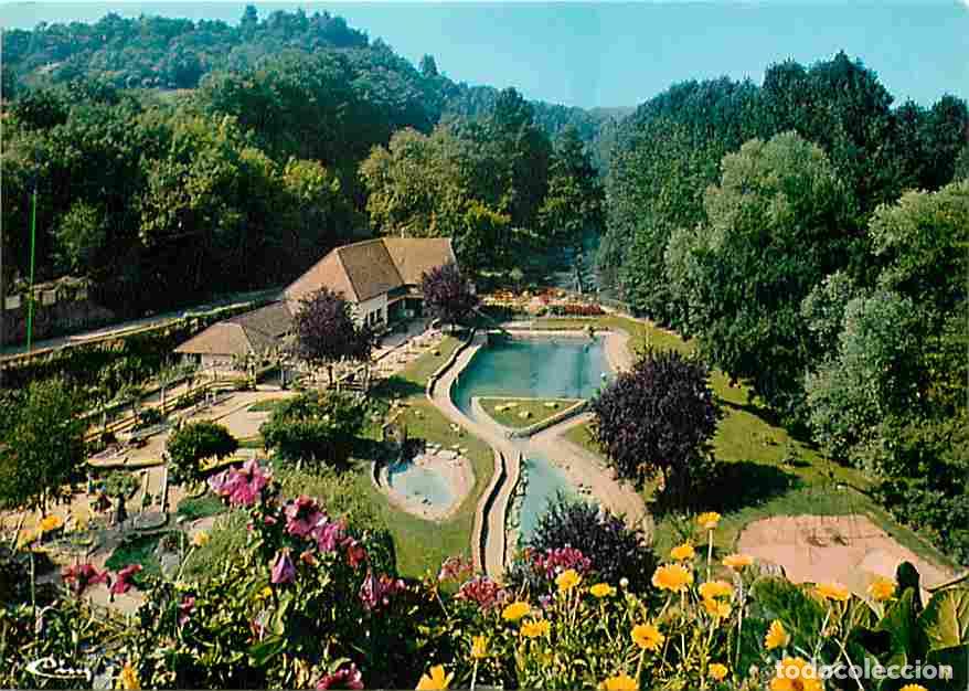 Postales: Francia - 72 - Saint L&eacute;onard des Bois - Le Touring-H&ocirc;tel son golf sa piscine - Fleurs - Carte Neuv