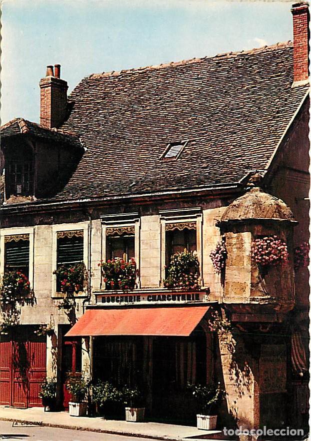 Postales: Francia - 71 - Autun - Vieille maison morvandelle fleurie avec tour d'angle. - CPM - Voir Scans Rect
