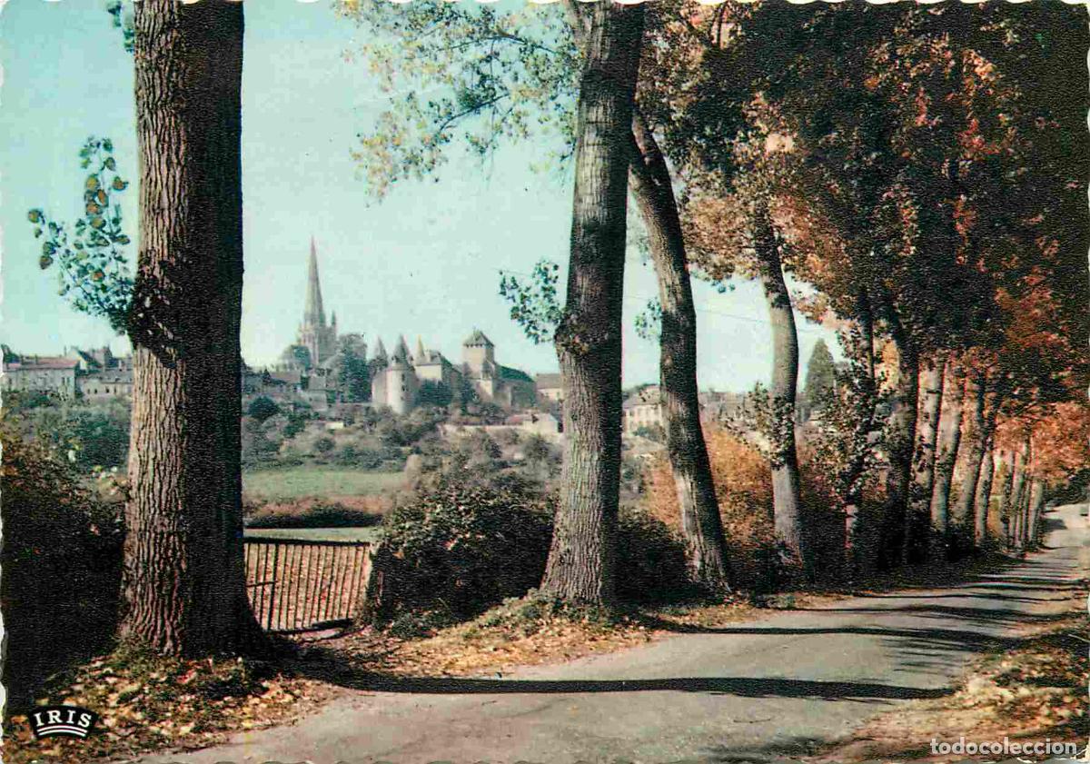 Postales: Francia - 71 - Autun - Vue g&eacute;n&eacute;rale sur la Cath&eacute;drale - Arbres - Carte Dentel&eacute;e - CPSM Grand Format