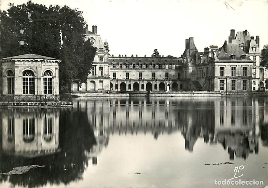 Cartes Postales: Francia - 77 - Fontainebleau - Palais de Fontainebleau - Etang des Carpes et Pavillon de Napol&eacute;on Ie