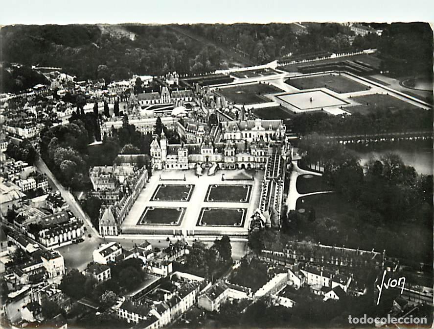 Cartes Postales: Francia - 77 - Fontainebleau - Palais de Fontainebleau - Vue G&eacute;n&eacute;rale a&eacute;rienne - CPSM grand format -