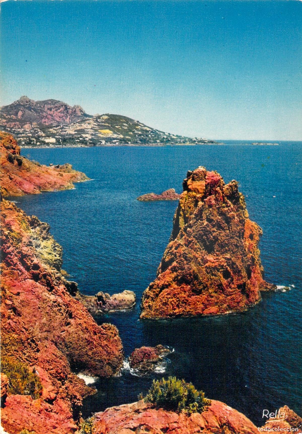 Postales: Postal Costa Azul: Le Dramont, Var. Roca &rdquo;La Cath&eacute;drale&rdquo; en la Corniche d'Or.
