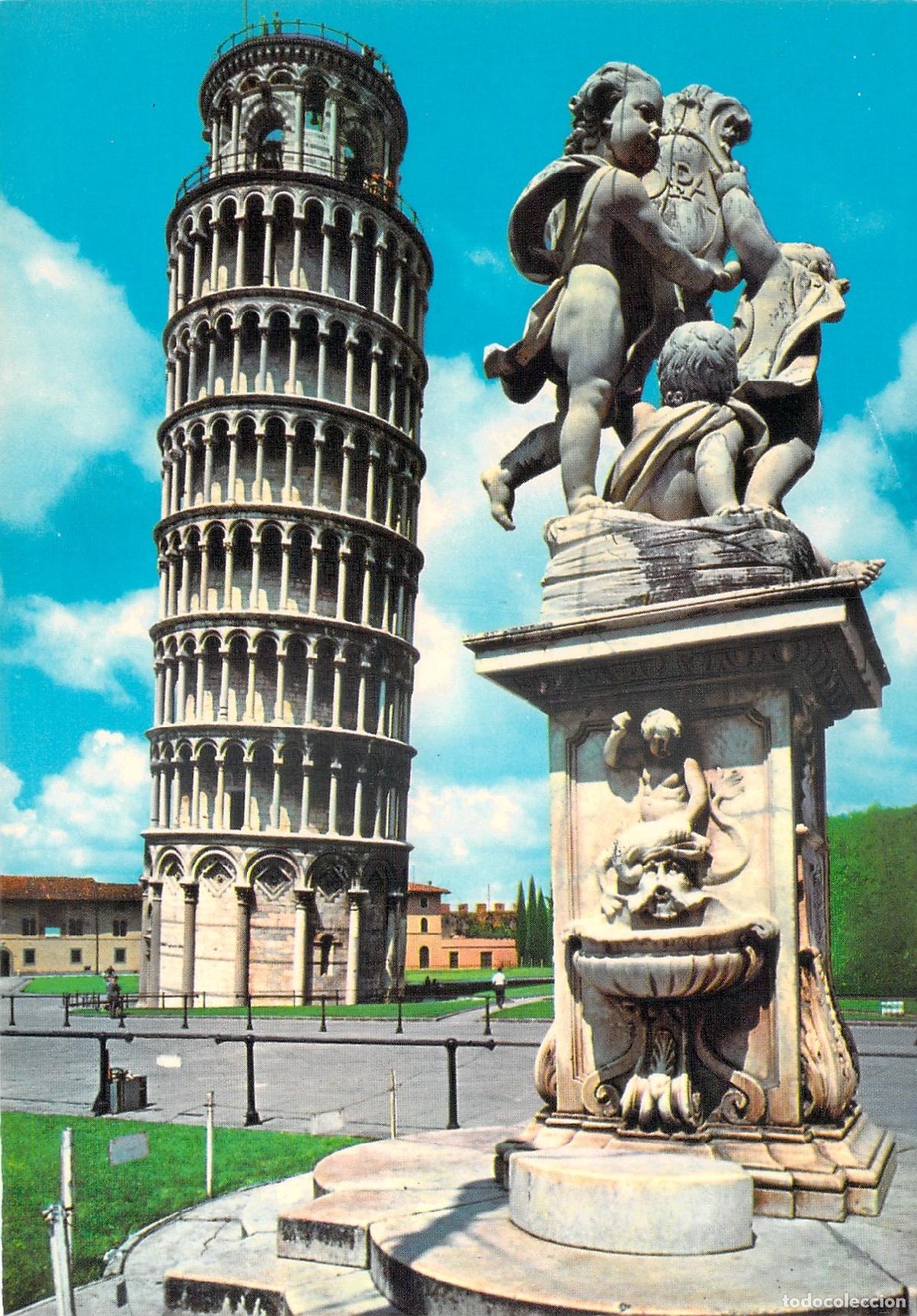 Postkarten: Postal de Pisa, Italia - Vista de la Torre Pendiente y Fuente Escult&oacute;rica