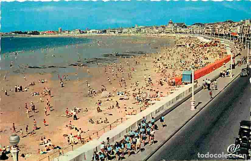 Postales: Francia - 85 - Les Sables d'Olonne - La Plage et le Remblai - Vue a&eacute;rienne - CPM - Voir Scans Recto-