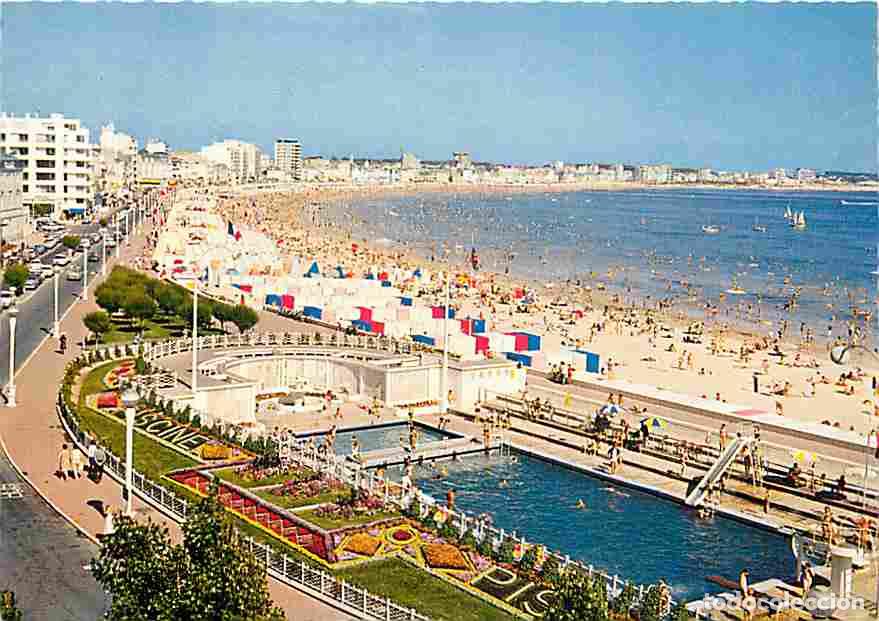 Postales: Francia - 85 - Les Sables d'Olonne - La Piscine et la Plage - Vue a&eacute;rienne - CPM - Voir Scans Recto-