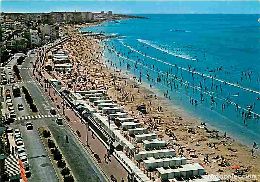 Postales: Francia - 85 - Les Sables d'Olonne - Le Remblai - La Plage - Vue a&eacute;rienne - CPM - Voir Scans Recto-V