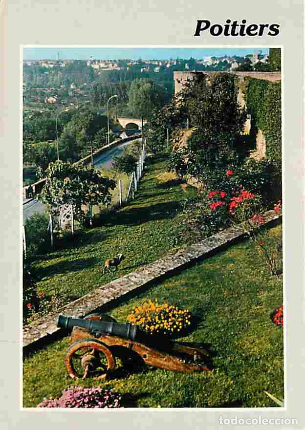 Postales: Francia - 86 - Poitiers - Le Jardin de Blossac - Un coin du parc zoologique sous la Tour &agrave; l'Oiseau