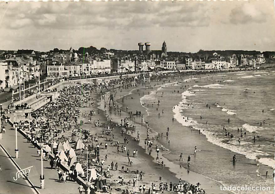 Postales: Francia - 85 - Les Sables d'Olonne - La Plage - Sc&egrave;nes de Plage - CPSM grand format - CPM - Voir Sca